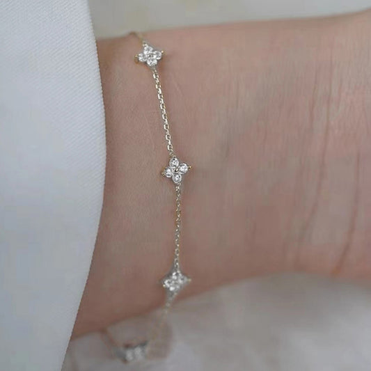 Petit Fleur | Four Leaf Diamond Bracelet