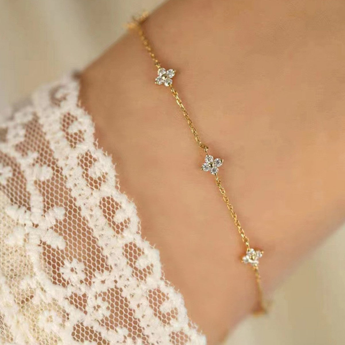 Petit Fleur | Four Leaf Diamond Bracelet